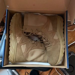 Men’s army combat boots